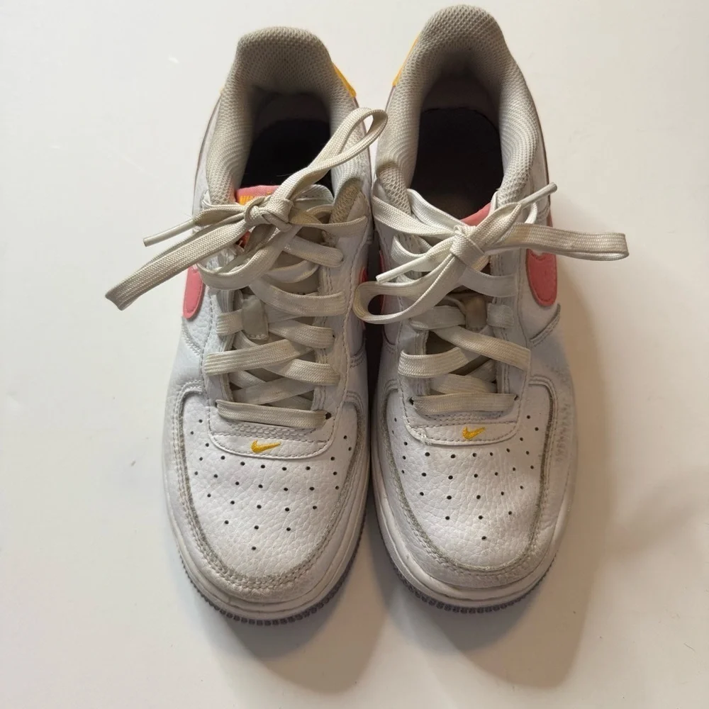 Nike Air Force 1 Low Coral Chalk Laser Orange